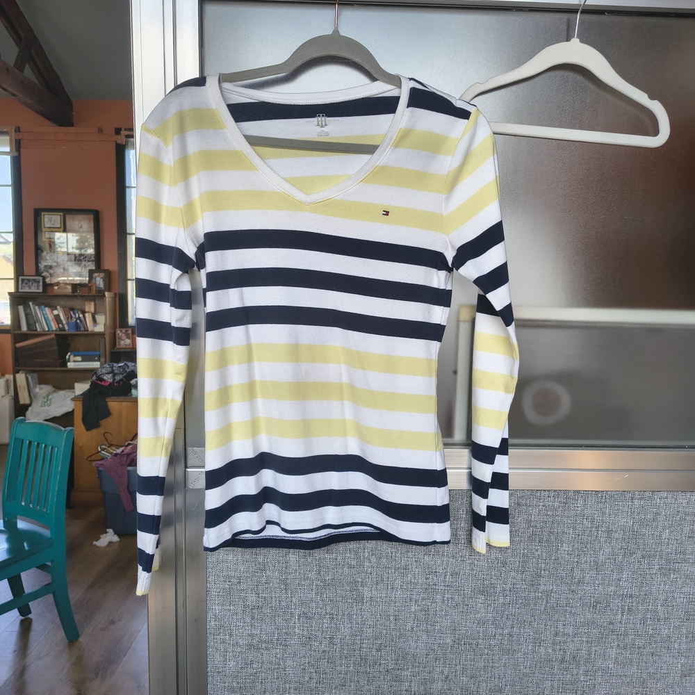 Tommy Hilfiger Women's Striped V-Neck Top - Yellow and Black
